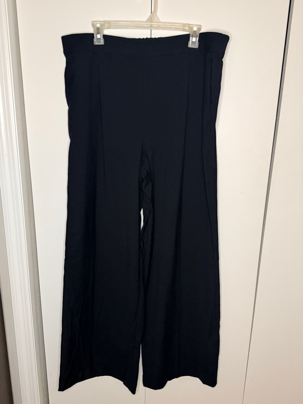 Ann Taylor Black Wide-Leg Pull-On Pants